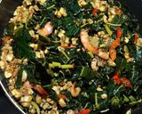 Foto langkah ke 7 dari resep Tumis Daun Pepaya.