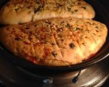 চিজী গার্লিক ব্রেড (Cheesy garlic bread recipe in Bengali) রেসিপি ধাপ - 10 ছবি