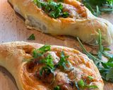 A picture of step 5 of Turkish Pide.