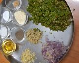 A picture of step 1 of Green Chillie Chutney.