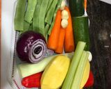 Foto del paso 1 de la receta Sopa de verduras con huevo poche