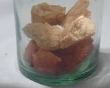 Foto del paso 1 de la receta: Trifle con frutillas, dulce de leche, vainillas y arándanos