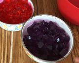 Foto del paso 1 de la receta: Gelatina con crema, lechera & mosaico