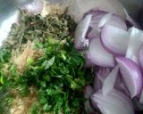 A picture of step 2 of Onion bhajia.