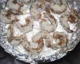 Foto del paso 3 de la receta: Camarones empanizados con harina de garbanzos en Air Fryer!!