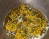 पोई के पत्ते के पकोड़े (poi ke Patte ke pakode recipe in hindi) रेसिपी चरण 2 फोटो