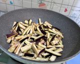Foto langkah ke 3 dari resep Terong oseng pete 🌶️.