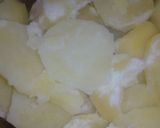 A picture of step 1 of Potato and egg sauce.