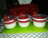 Foto langkah ke 4 dari resep Olahan Strawberry~Puding Strawberry Susu.