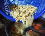 Foto langkah ke 5 dari resep Sup Fussili.