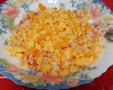 Foto del paso 3 de la receta Huevos rellenos de langostinos y surimi