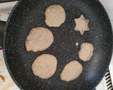 Φωτογραφία βήματος 4 της συνταγής Pancakes για μωράκια
