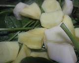 Foto del paso 5 de la receta: Acelgas de maceta con patatas