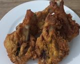 Foto langkah ke 5 dari resep Paha Goreng Kipas.