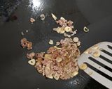 Foto langkah ke 3 dari resep Tumis Brokoli Wortel.