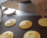 Foto del paso 10 de la receta: Bollitos Hojaldrados rellenos de Crema Pastelera y Mermelada de Cereza