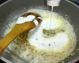 A picture of step 3 of Alfredo fettuccine pasta.