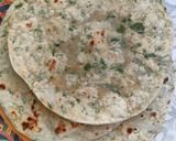 A picture of step 3 of Methi paratha.