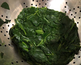 Foto del paso 1 de la receta: Espinacas a la catalana