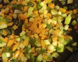 Foto del paso 3 de la receta: Arroz con verduras al curry