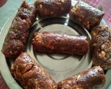 ખજુર ડ્રાયફ્રુટ રોલ (Khajoor Dryfruit Roll Recipe In Gujarati) રેસીપી સ્ટેપ2ફોટો