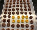 Foto langkah ke 3 dari resep Semprit dahlia Coklat.