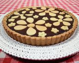 Foto del passaggio 6 della ricetta Crostata al cioccolato fondente