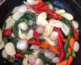 Foto langkah ke 4 dari resep Asem asem ayam.