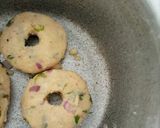 A picture of step 1 of Potato Doughnut Kabab.