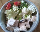 Foto langkah ke 2 dari resep Sop Grombyang Puyuh Bumbu Cemplung.