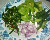 Foto langkah ke 1 dari resep Tongkol tomat ijo.