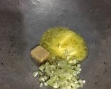 Foto langkah ke 1 dari resep Cabonara with parsly and cili kering powder.