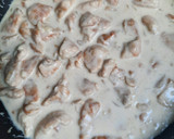Foto del paso 3 de la receta: Pechugas de Pollo en salsa de Queso