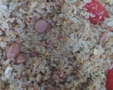 Foto langkah ke 5 dari resep Nasi Goreng Telur Sosis.