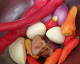 Foto langkah ke 2 dari resep Ikan Asin Kriuk Bumbu Sambel.