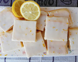 Foto del paso 6 de la receta: Cuadraditos de limón 🍋
