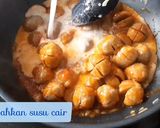 Foto langkah ke 4 dari resep Sup Creamy Bakso Pedas ala Rianti Kitchen.