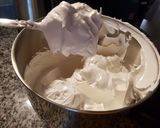 Foto del paso 5 de la receta: Torta de cumple "Cancha de fútbol"