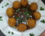 राइस चीज़ बॉल्स विद चाइनीस ग्रेवी (rice cheese balls with chinese gravy recipe in hindi) रेसिपी चरण 8 फोटो