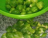 Foto del paso 1 de la receta: Repollitos de Bruselas (con panceta ahumada)