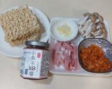 小魚干XO醬炒泡麵的食譜步驟1照片