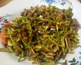 Foto langkah ke 5 dari resep Tumis Bunga Pepaya Teri Manis Tanpa Rebus.