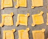 A picture of step 4 of Custard puffs.