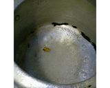 A picture of step 7 of Kesari Rasgulla.