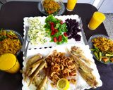 صورة لخطوة 1 من وصفة سمك مقلي مع أرز وسلطة مشكلة
