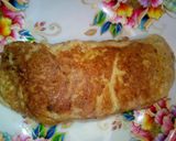 A picture of step 4 of Rolled-egg omelette.