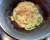 Foto langkah ke 3 dari resep Telur dadar.