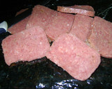 Foto del paso 2 de la receta: Milanesas de Viandada - Corned Beef  con ensalada y boconccinos