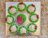 A picture of step 5 of Christmas Wreath Cupcakes.