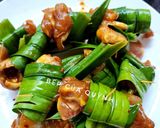 Hình bước làm 4 của món Gà nướng lá dứa kiểu Thái